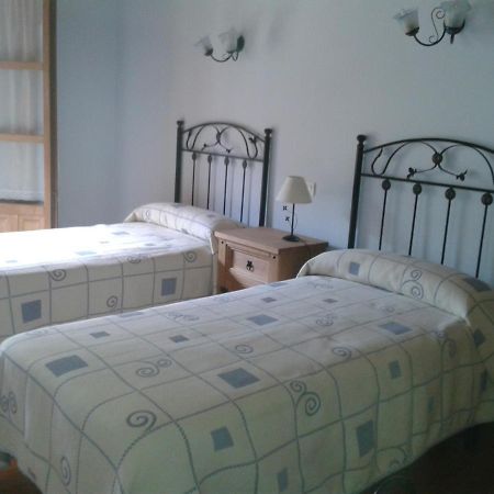 Viviendas Rurales Aldea De Dosamantes Pesaguero-La Parte Exteriör bild