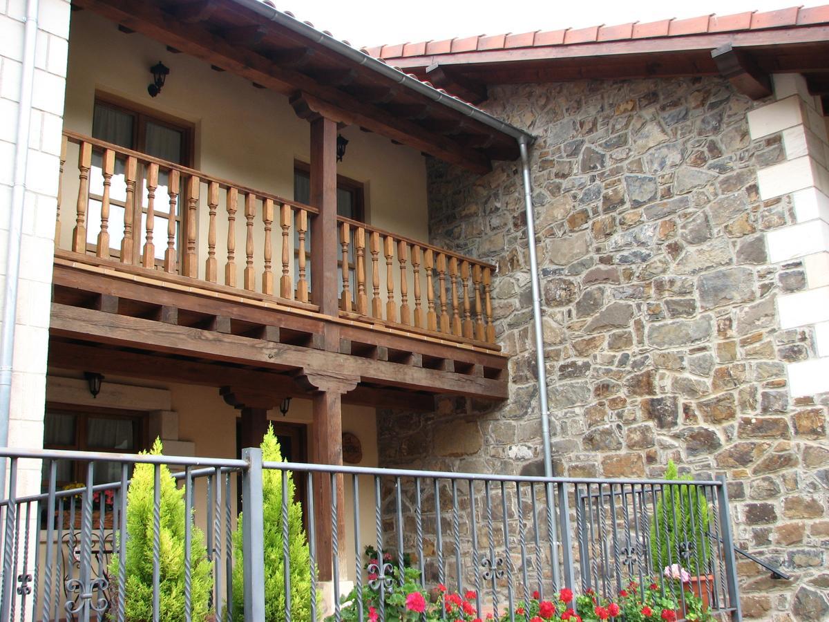Viviendas Rurales Aldea De Dosamantes Pesaguero-La Parte Exteriör bild
